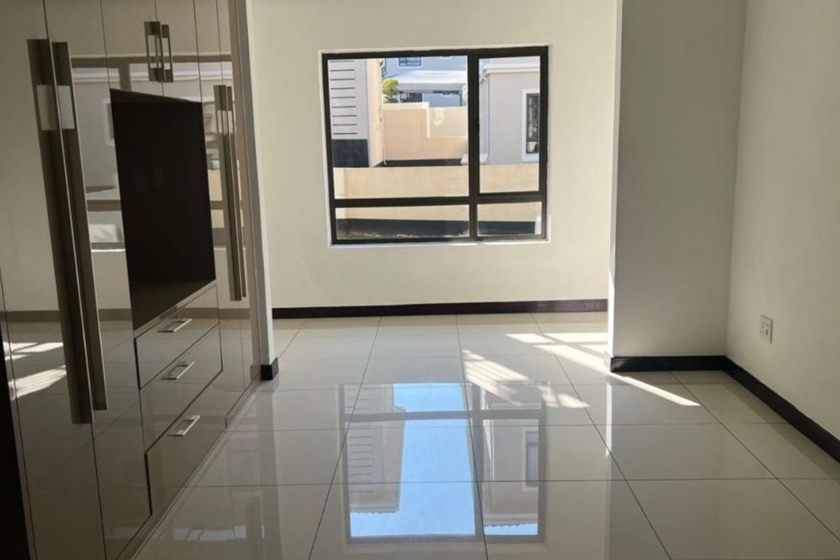 Apartment To Rent in Carlswald - Photo 4