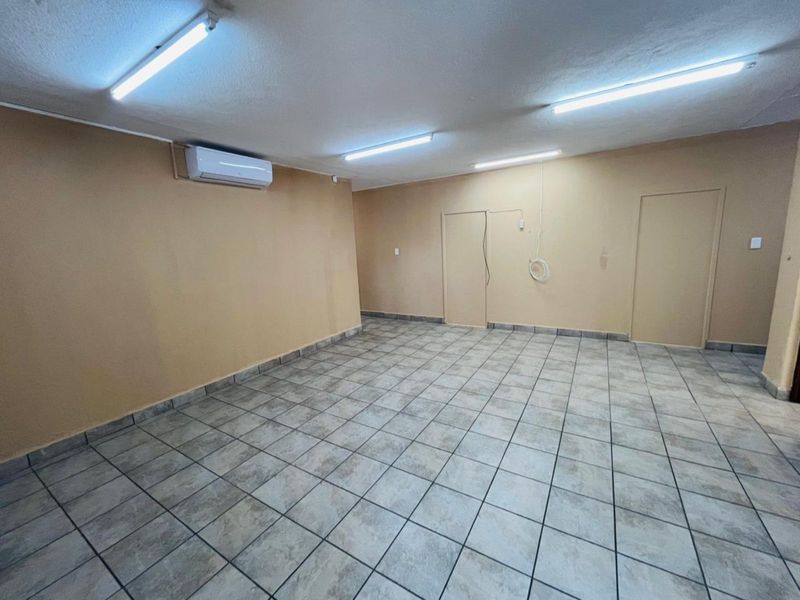 Business To Rent in Aloe Ridge - Photo 1