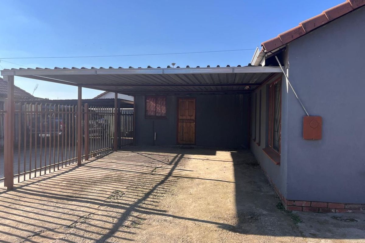 House For Sale in Embalenhle - Photo 2