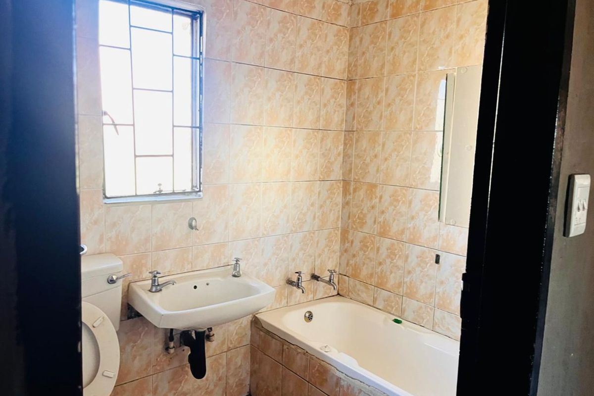 House For Sale in Embalenhle - Photo 4