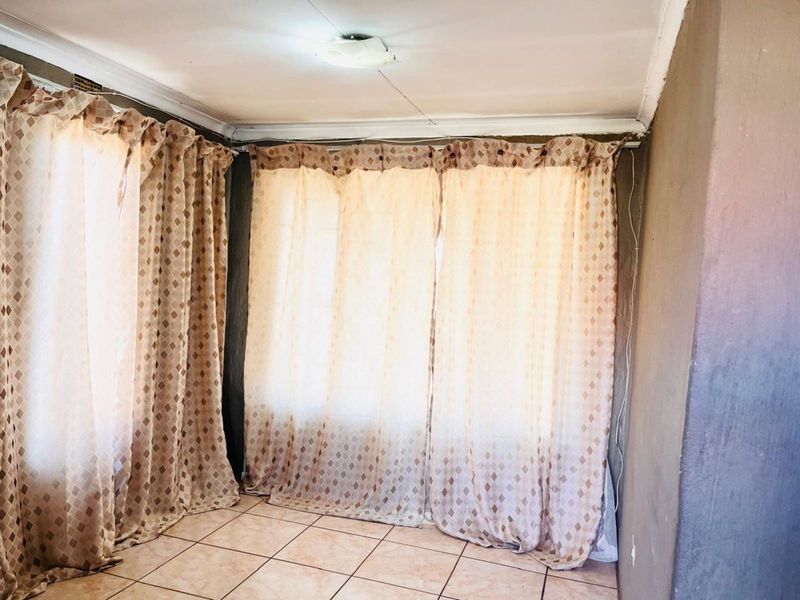 House For Sale in Embalenhle - Photo 7