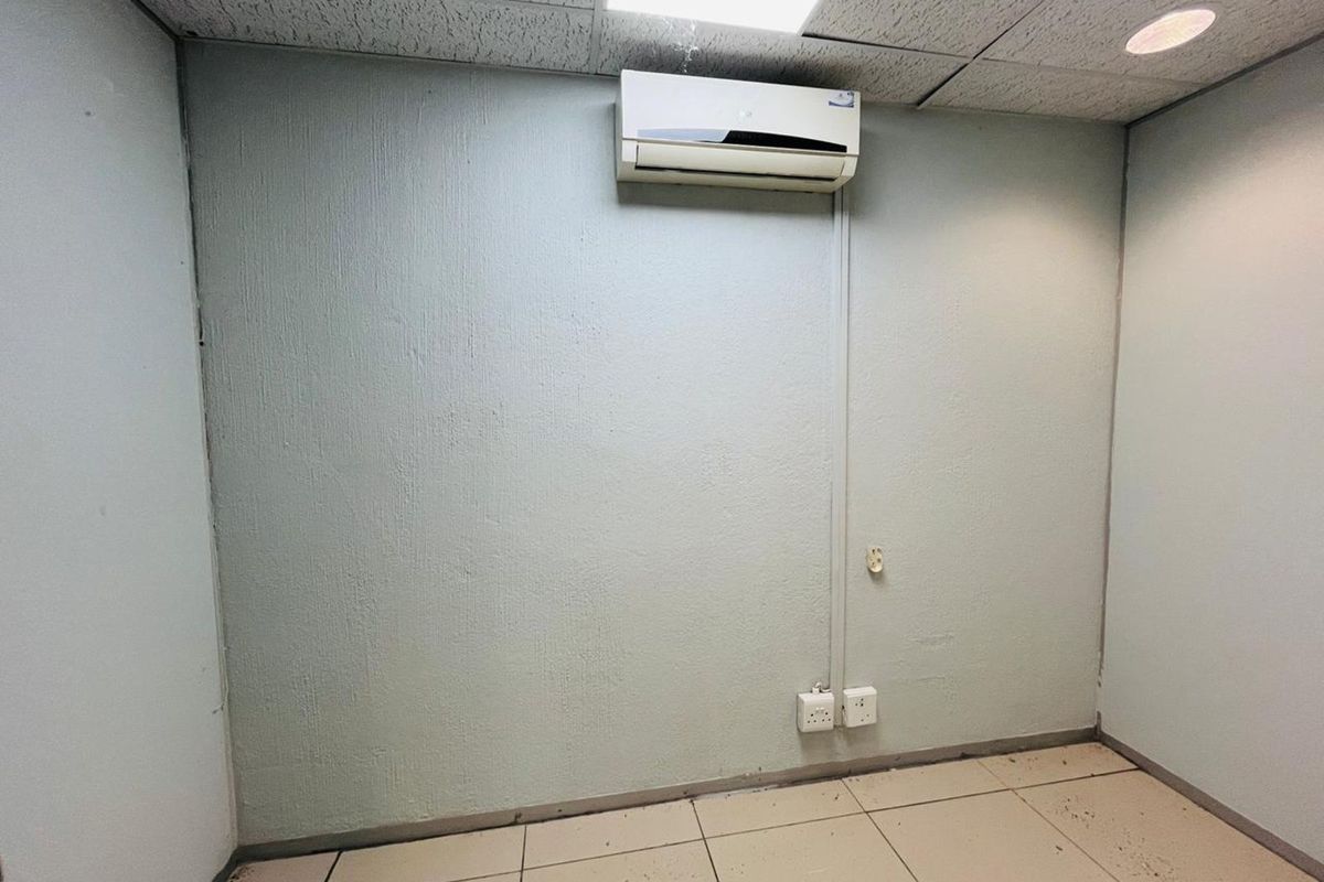 Business To Rent in Aloe Ridge - Photo 5
