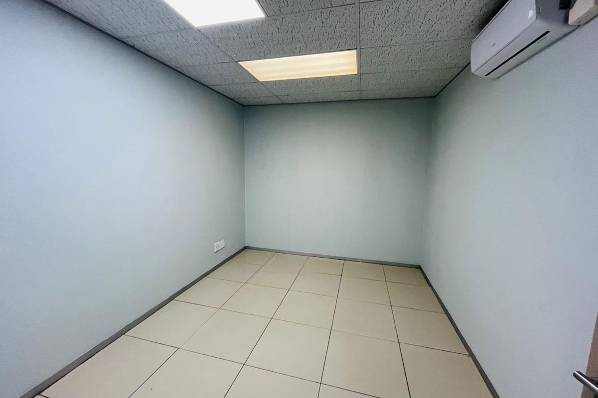 Business To Rent in Aloe Ridge - Photo 2