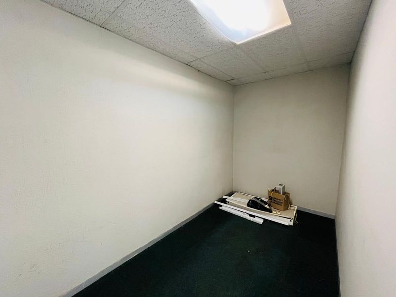 Business To Rent in Aloe Ridge - Photo 4