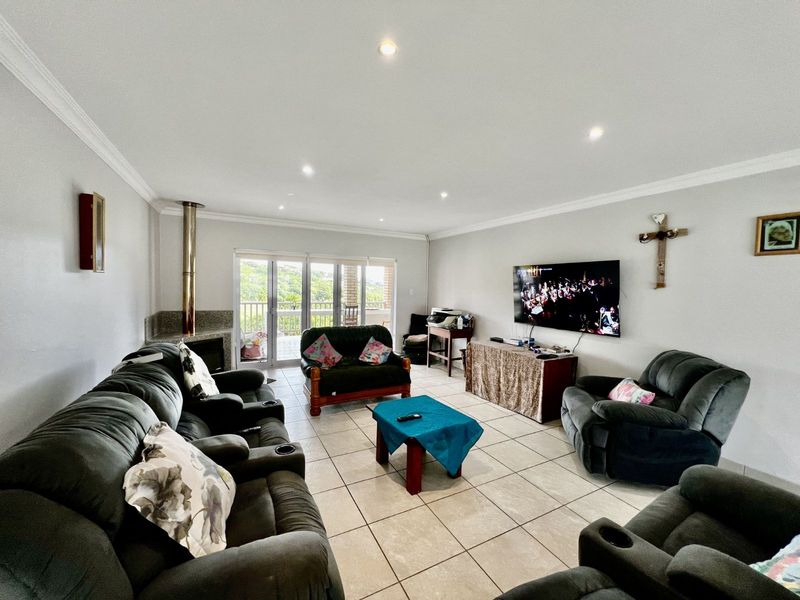 House For Sale in Dolphin Creek Golf Estate - Photo 9