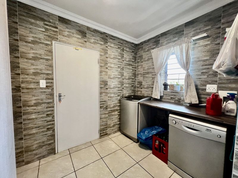 House For Sale in Dolphin Creek Golf Estate - Photo 8