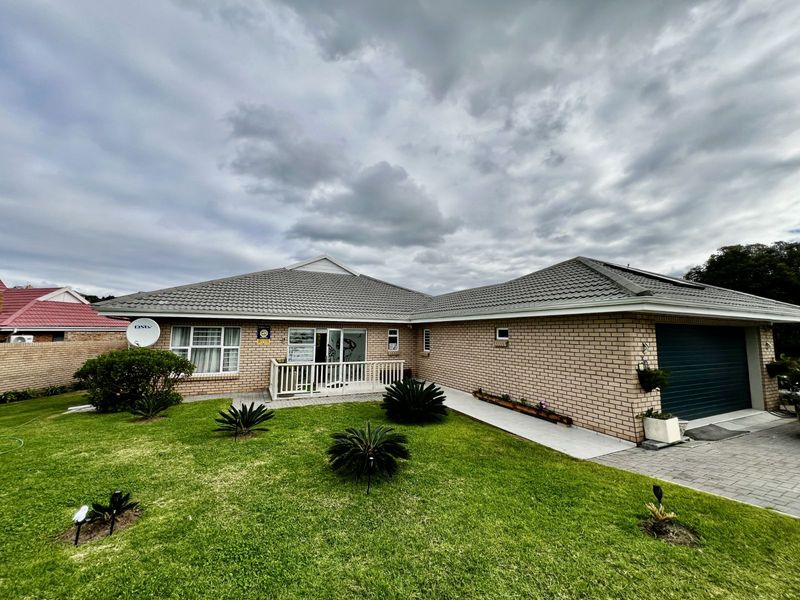House For Sale in Dolphin Creek Golf Estate - Photo 2