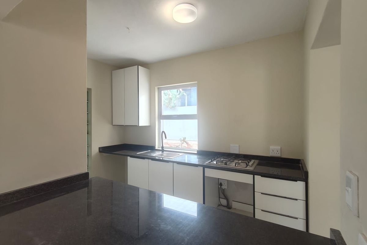 House To Rent in Westdene - Photo 4