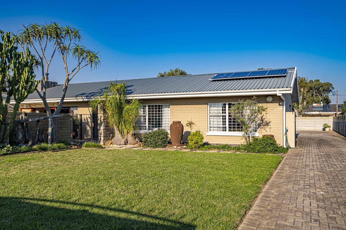 House For Sale in Framesby - Photo 2