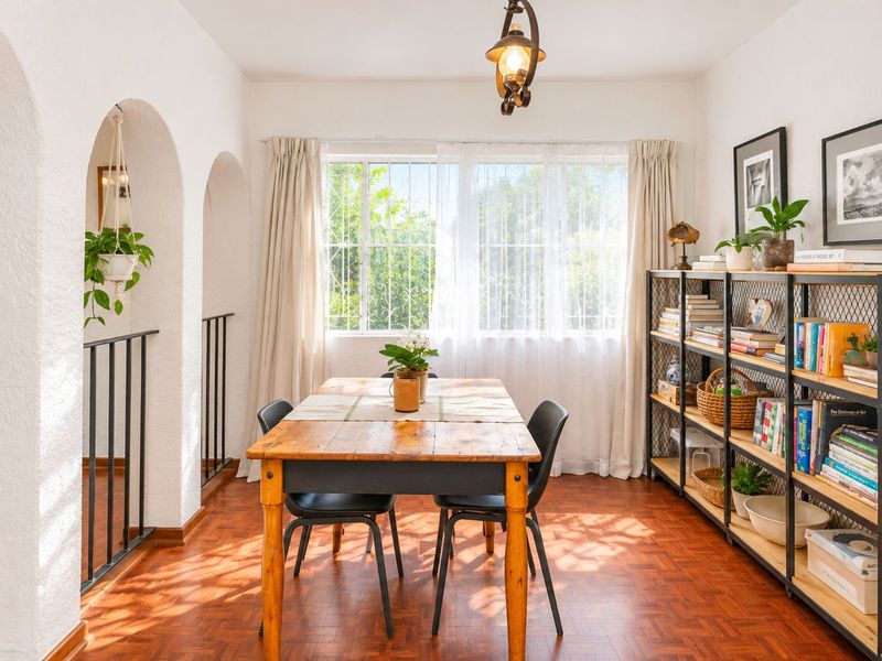 Townhouse For Sale in Linden - Photo 10