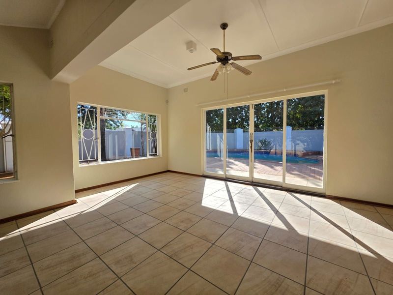 House For Sale in Hadison Park - Photo 4