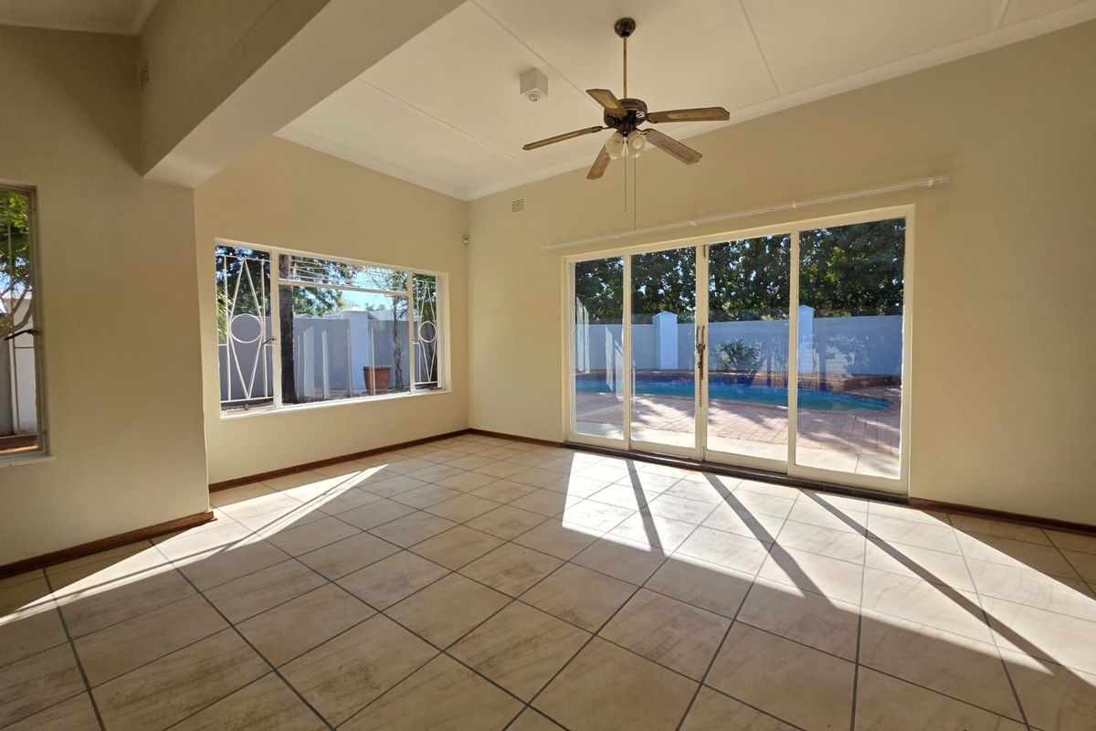 House For Sale in Hadison Park - Photo 4