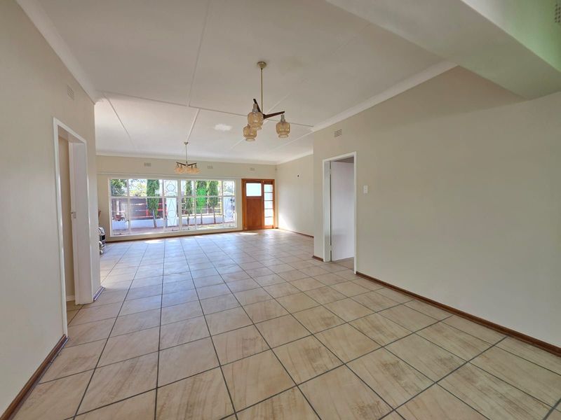 House For Sale in Hadison Park - Photo 2