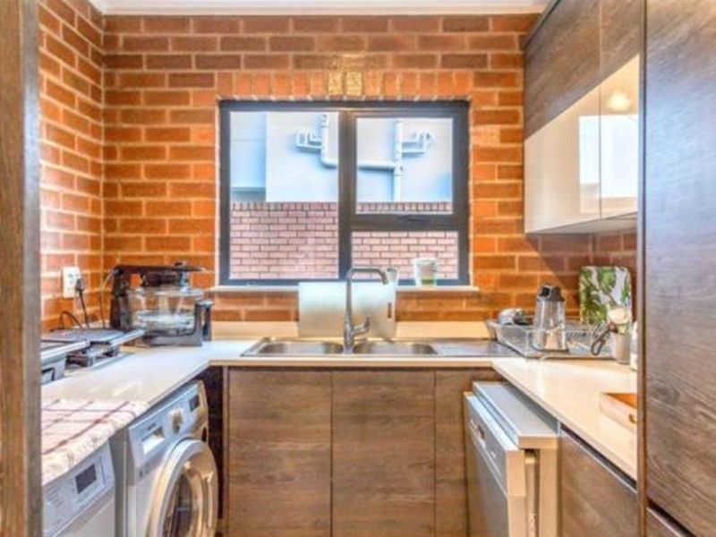 House To Rent in Sharonlea - Photo 5