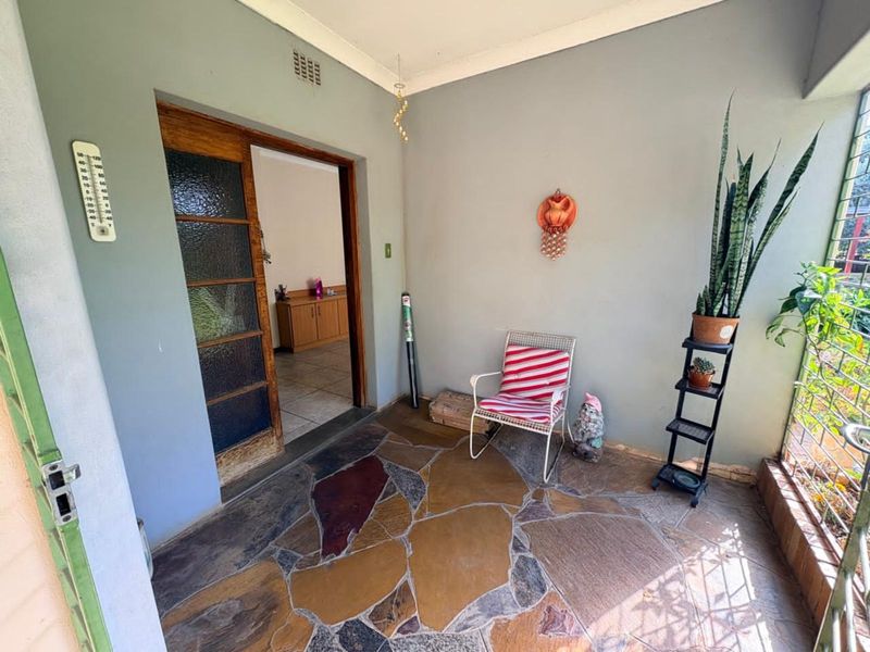 House For Sale in Verwoerdpark - Photo 2