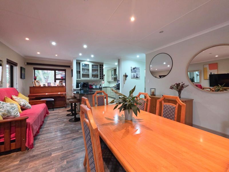 House For Sale in Herolds Bay - Photo 4