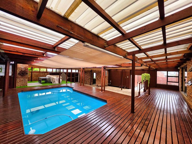 House For Sale in Herolds Bay - Photo 2