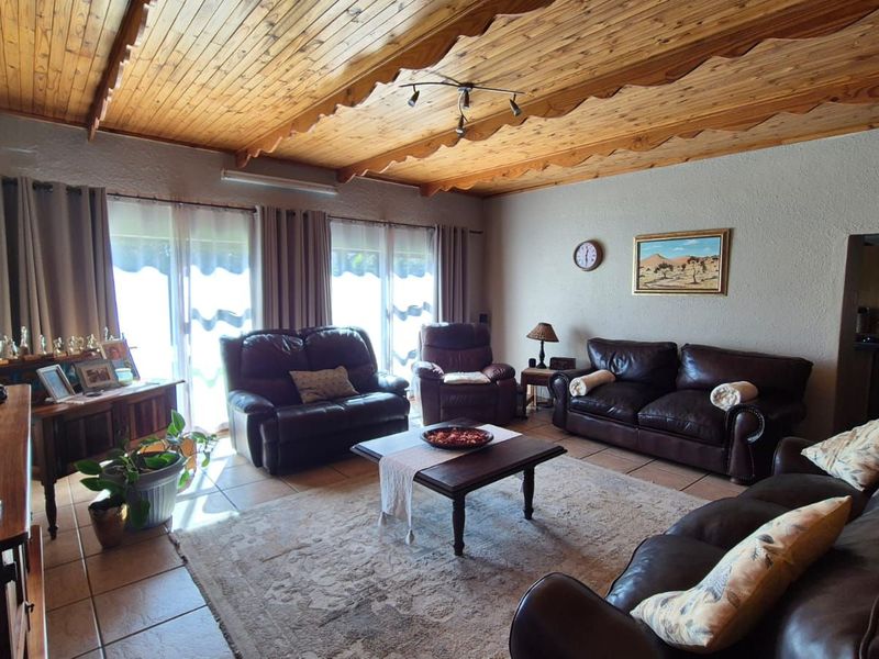 House For Sale in Carters Glen - Photo 3