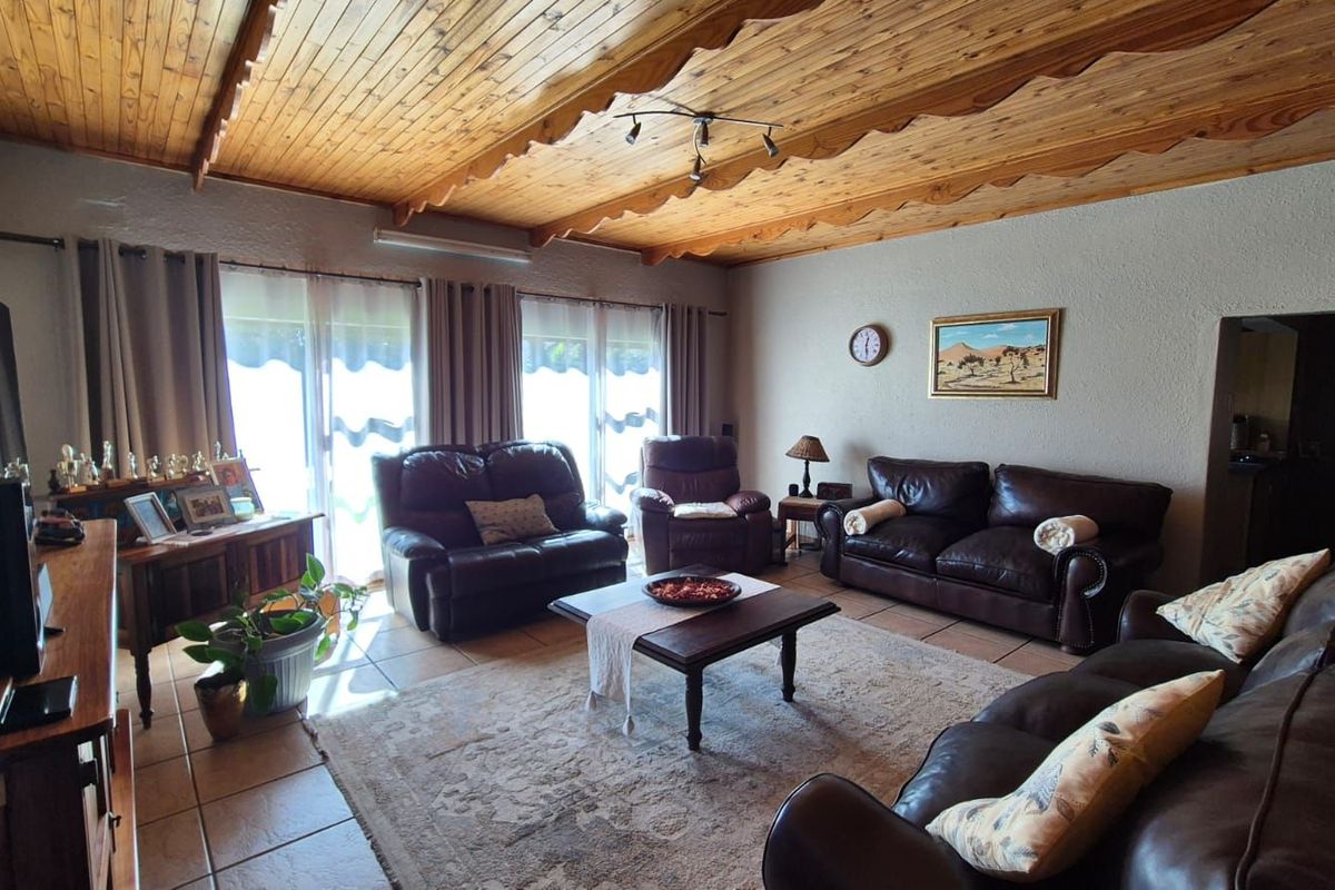 House For Sale in Carters Glen - Photo 3