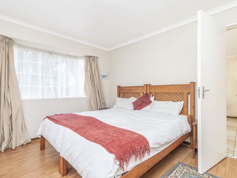 Townhouse For Sale in Wilgeheuwel - Photo 10