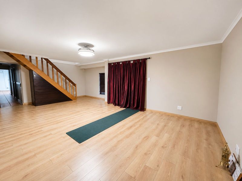 House For Sale in Secunda Central - Photo 3