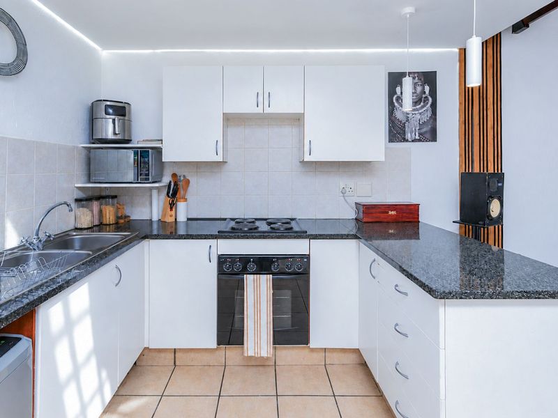 Apartment For Sale in Cresta - Photo 4