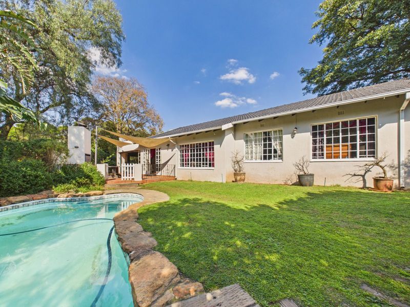 House For Sale in Northcliff - Photo 1