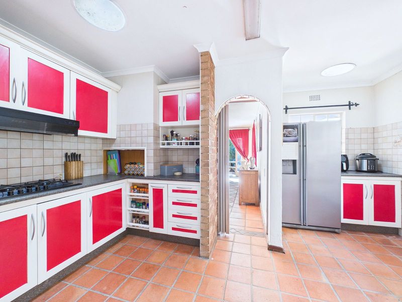 House For Sale in Northcliff - Photo 9
