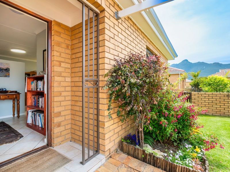 House For Sale in George East - Photo 3