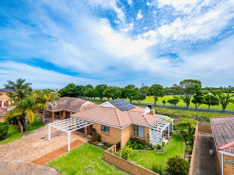 House For Sale in George East - Photo 1