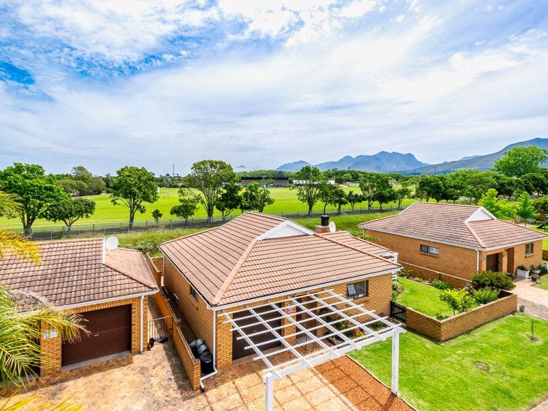 House For Sale in George East - Photo 2