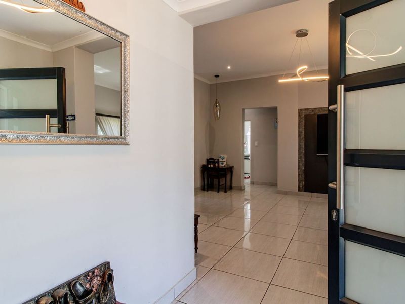 House For Sale in Admirals Park - Photo 5