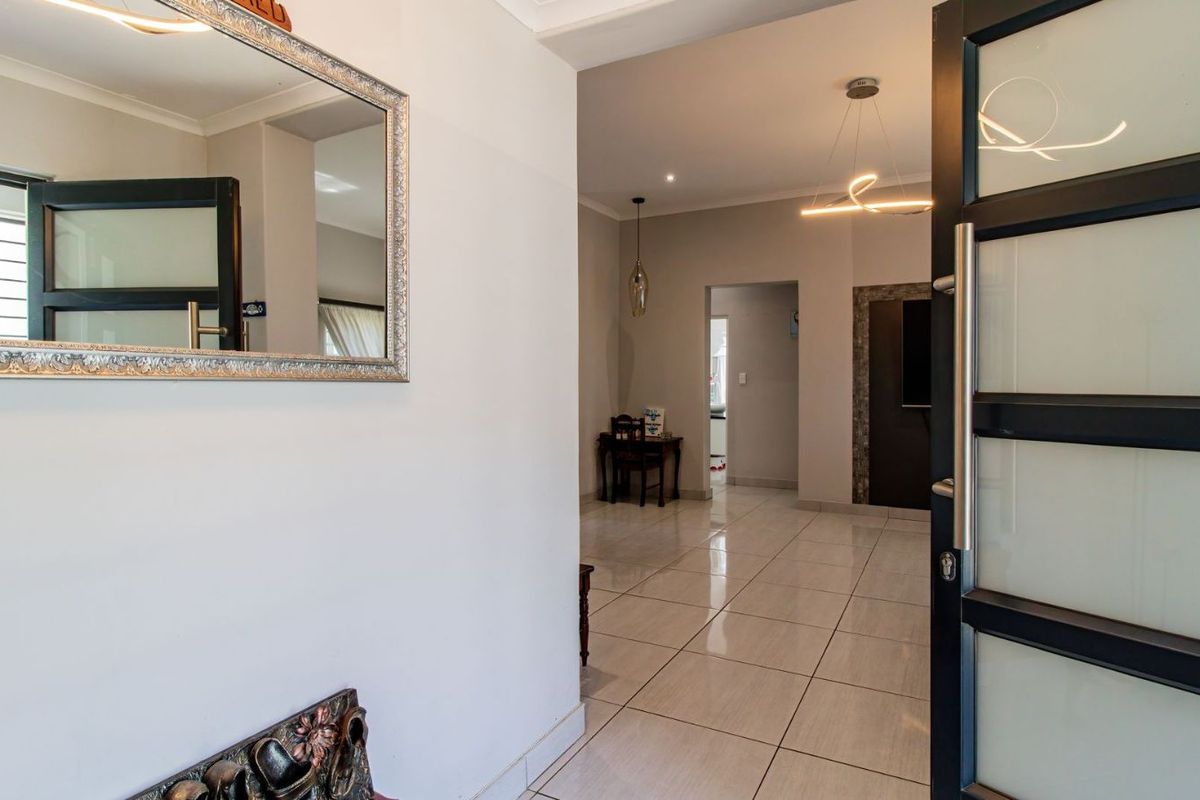House For Sale in Admirals Park - Photo 5
