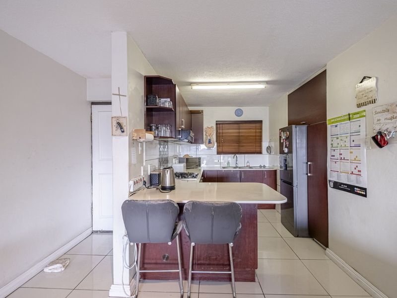 House For Sale in South End - Photo 5