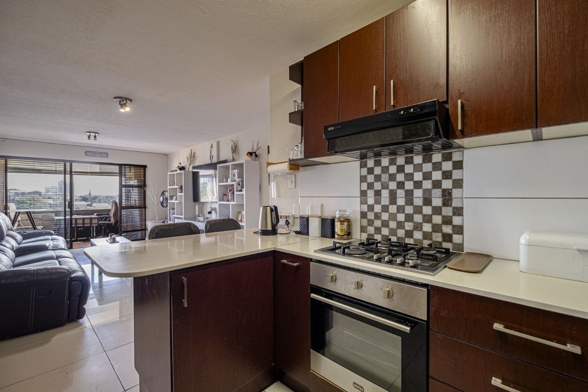 House For Sale in South End - Photo 2