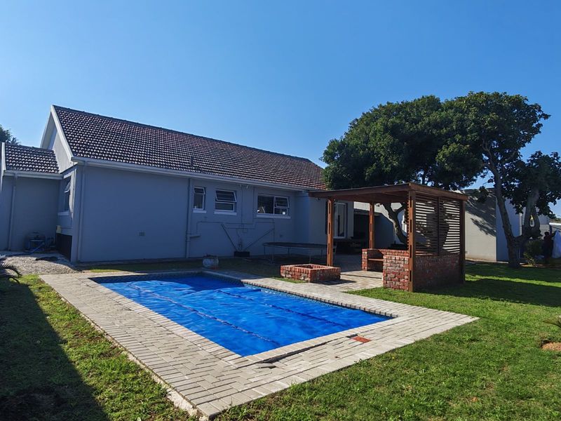 House For Sale in Glenhurd - Photo 1