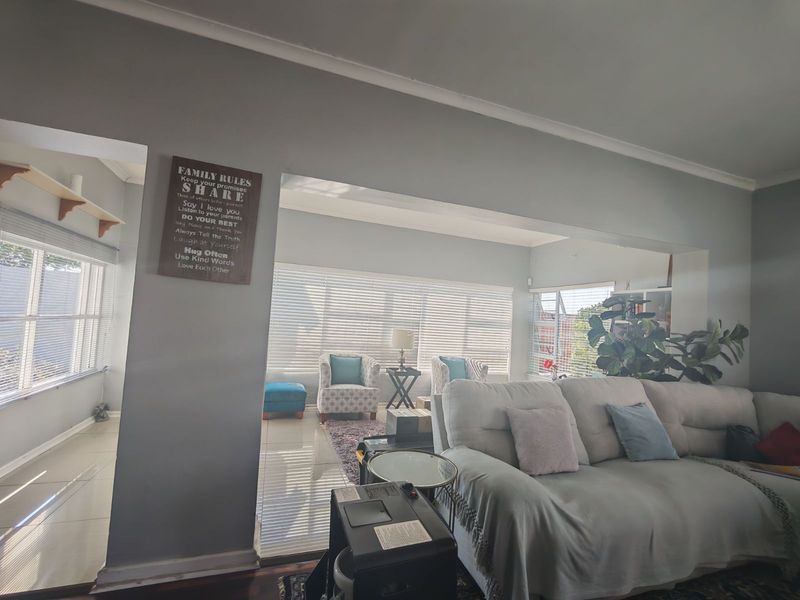 House For Sale in Glenhurd - Photo 5