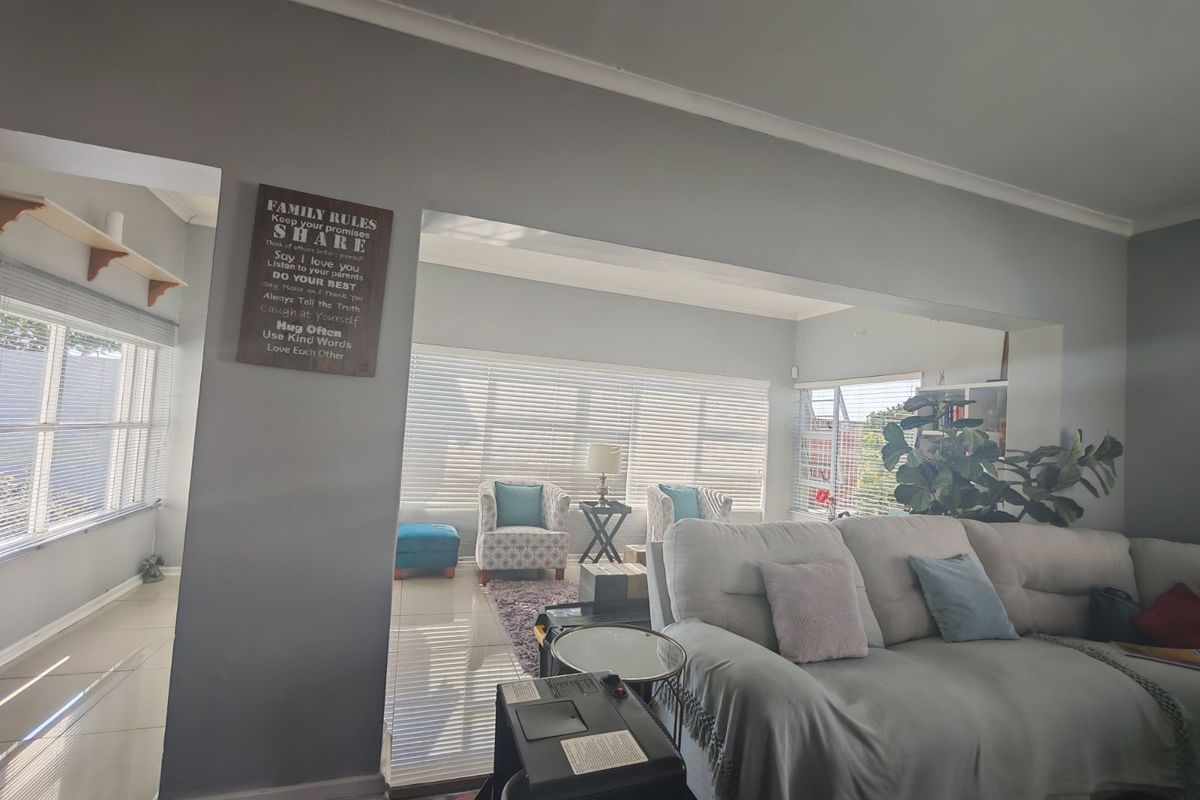 House For Sale in Glenhurd - Photo 5