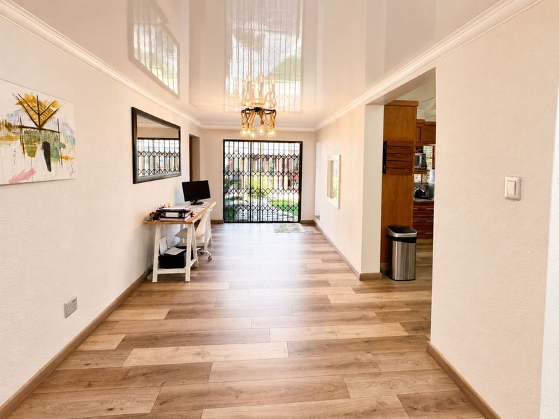 House For Sale in Secunda Central - Photo 3