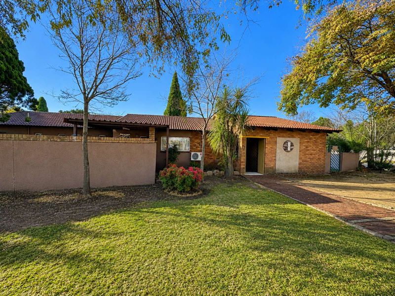 House For Sale in Secunda Central - Photo 2