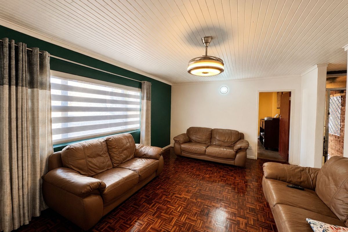 House For Sale in Secunda Central - Photo 4