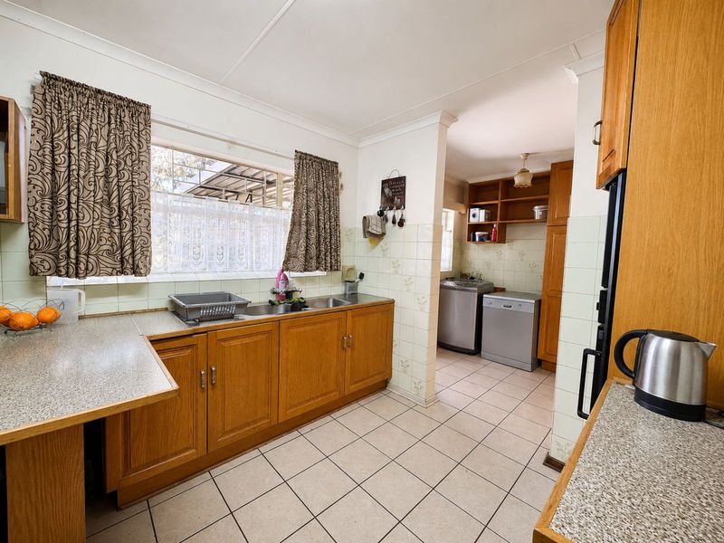 House For Sale in Secunda Central - Photo 7