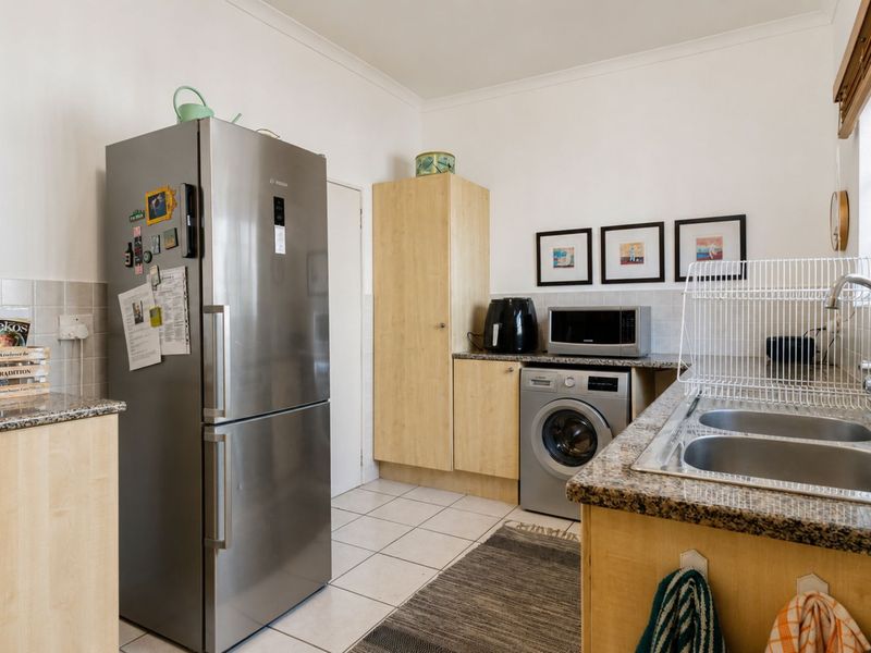 House For Sale in Craighall - Photo 10
