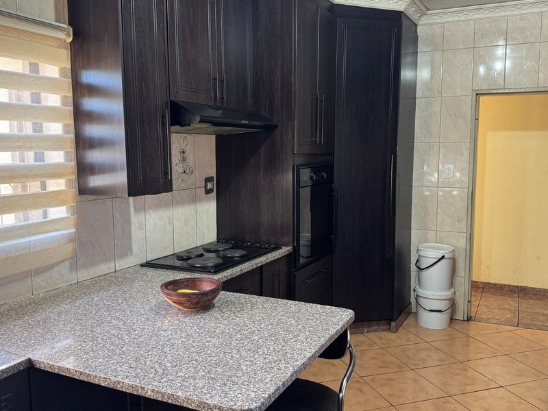 House For Sale in Tasbet Park - Photo 5