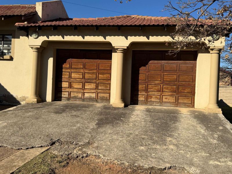 House For Sale in Tasbet Park - Photo 1