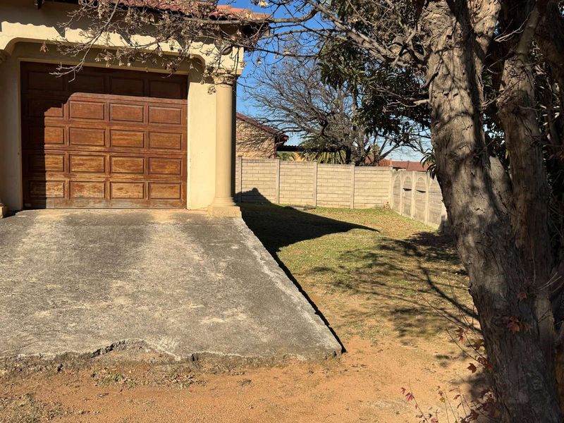 House For Sale in Tasbet Park - Photo 2