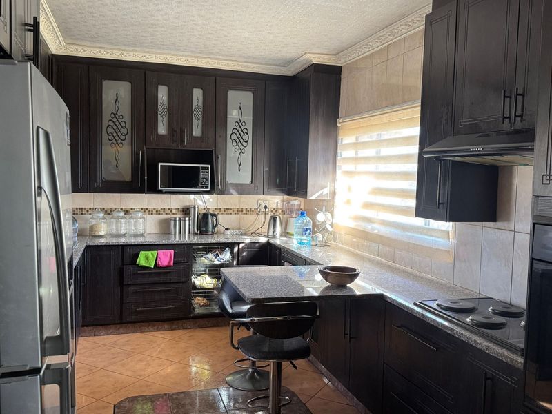 House For Sale in Tasbet Park - Photo 4