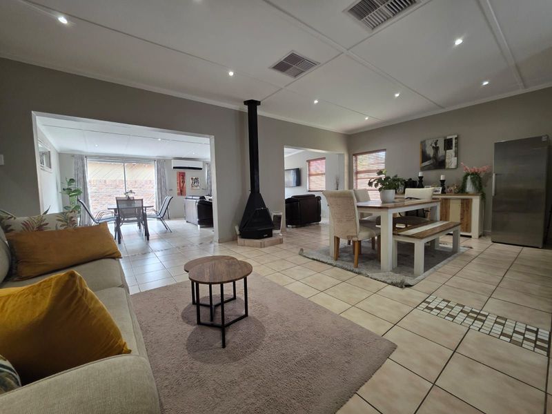 Townhouse For Sale in Carters Glen - Photo 7