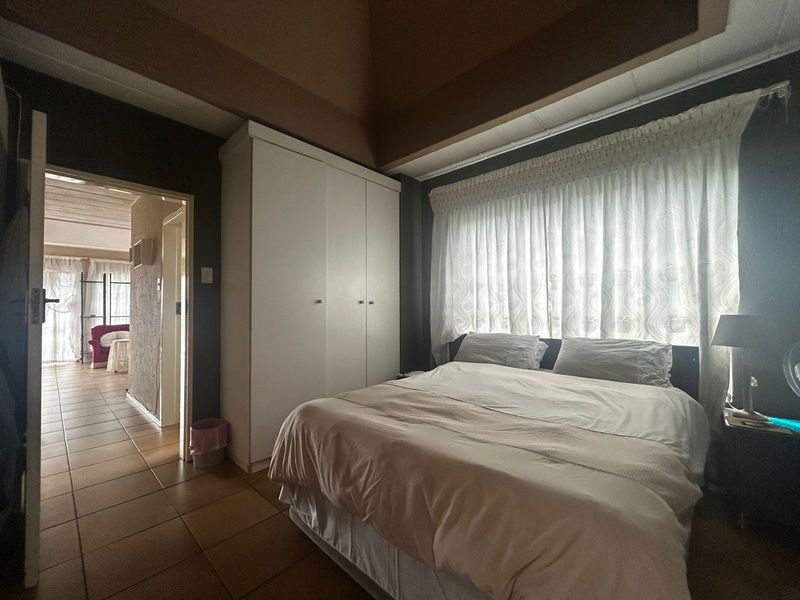 Apartment To Rent in Lonehill - Photo 7