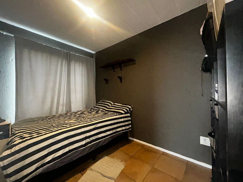 Apartment To Rent in Lonehill - Photo 8